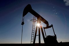 Введение двойного потолка цен на российскую нефть объяснили
